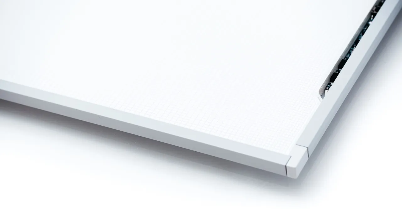 LightBoard_DynamicWhiteProduct_1