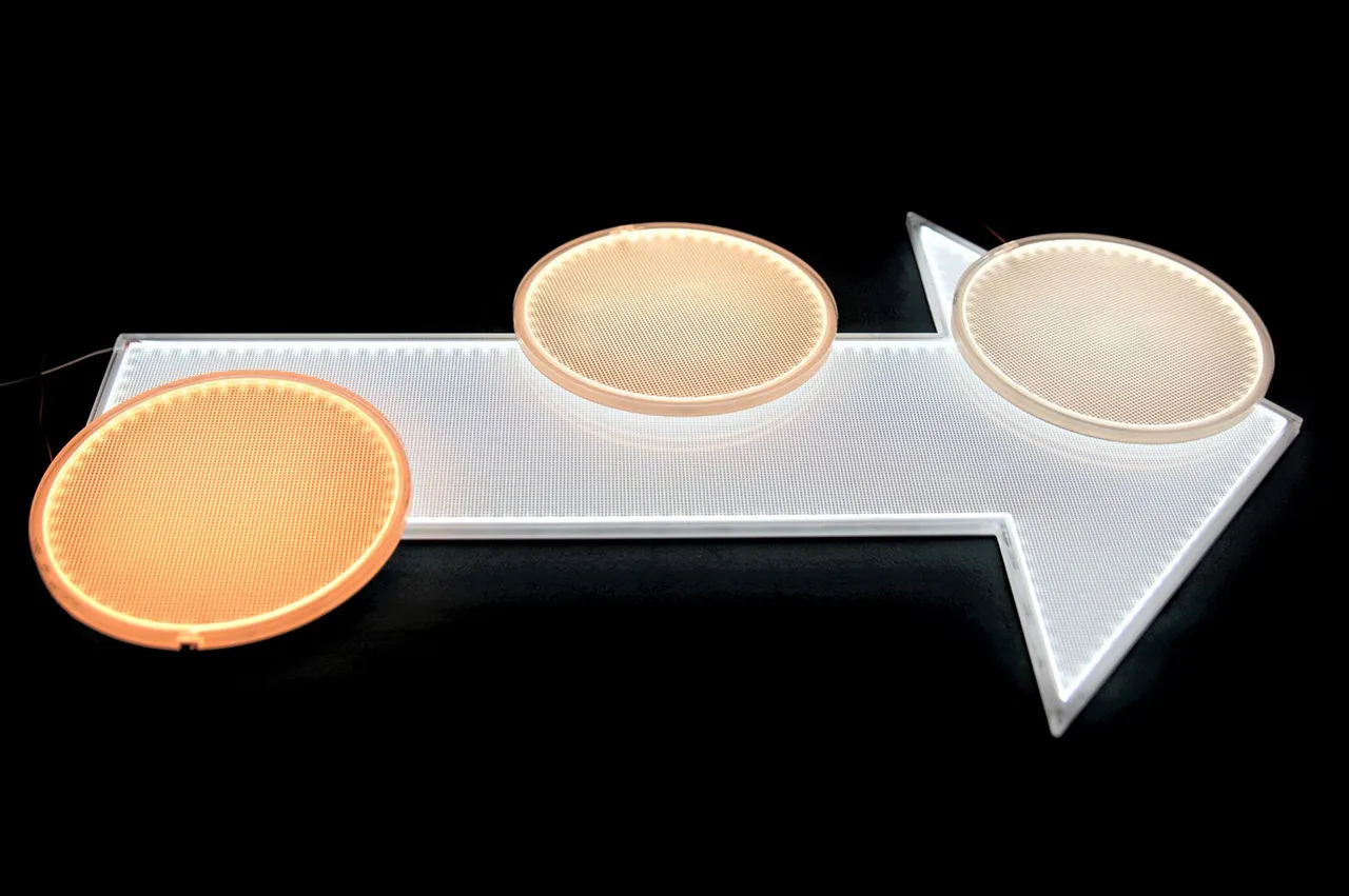 LightBoard_Embed_Product_8